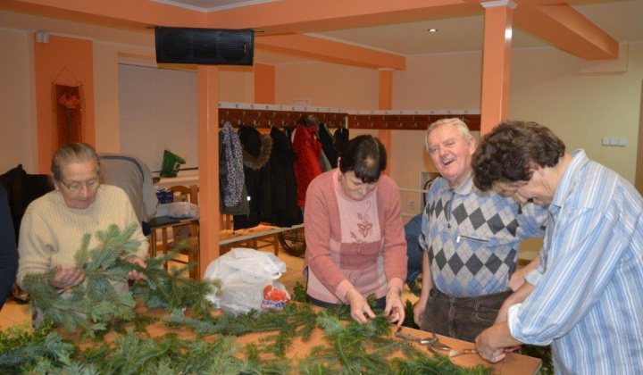 Výroba adventných venčekov a ikebán